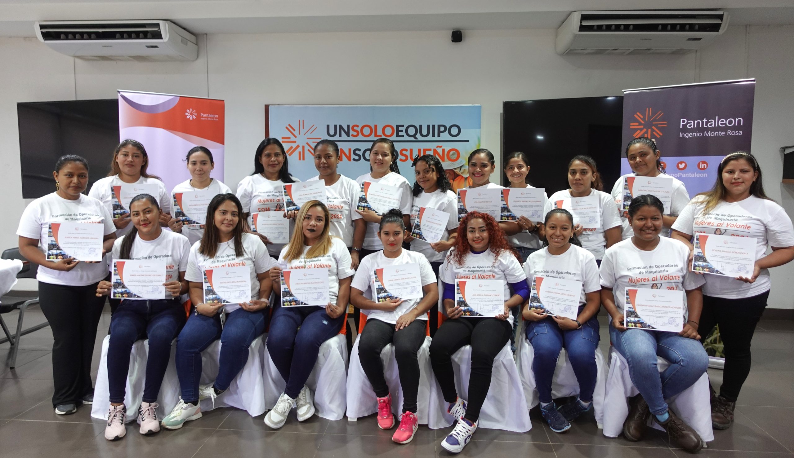 Programa de Formación de Operadoras de Maquinaria: ¡Mujeres al volante!