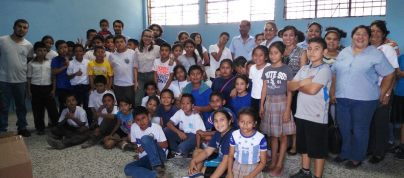 Ingenio Pantaleon Equipa Escuelas con Tecnología